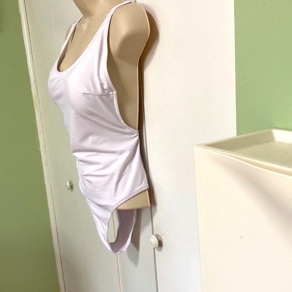 PRETTY GARDEN White One Piece Low Open Back Swimsuit Womens Medium - Picture 2 of 13